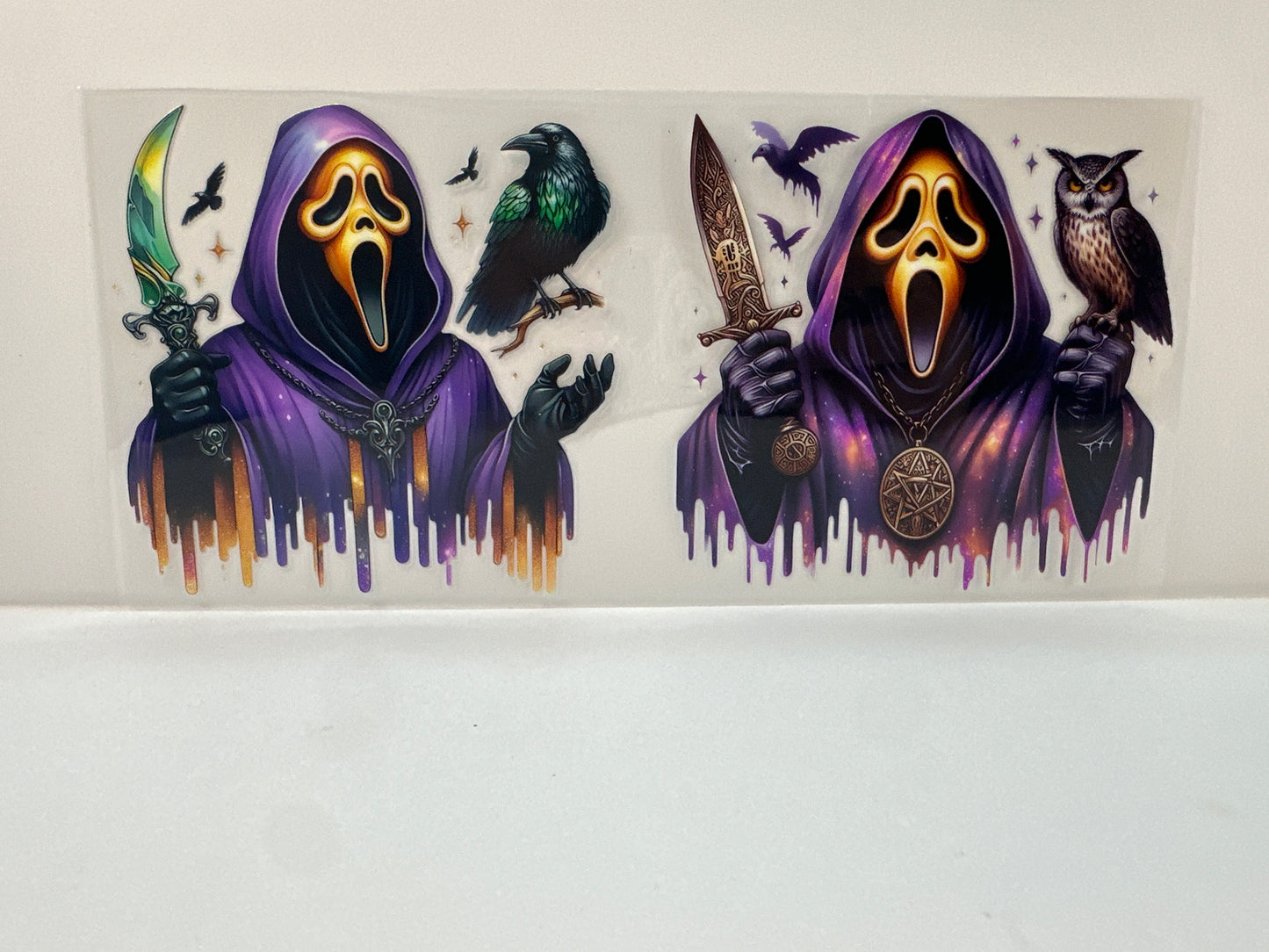 F938 scream, horror with crow knife