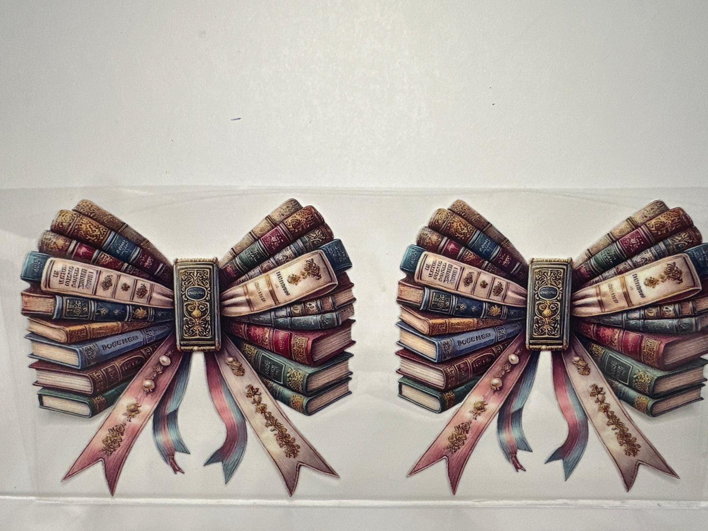 H1194 Book Bow