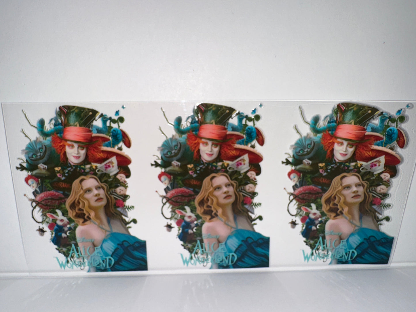 G1189 Disney Alice in Wonderland