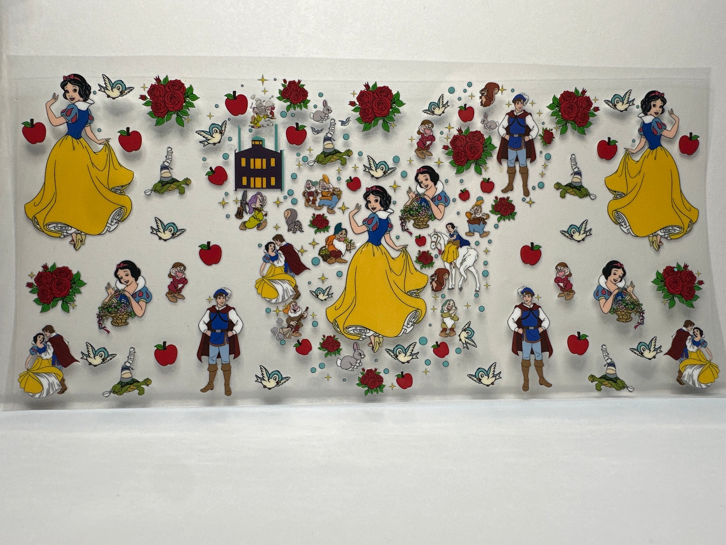 F 48 SnowWhite Disney princess