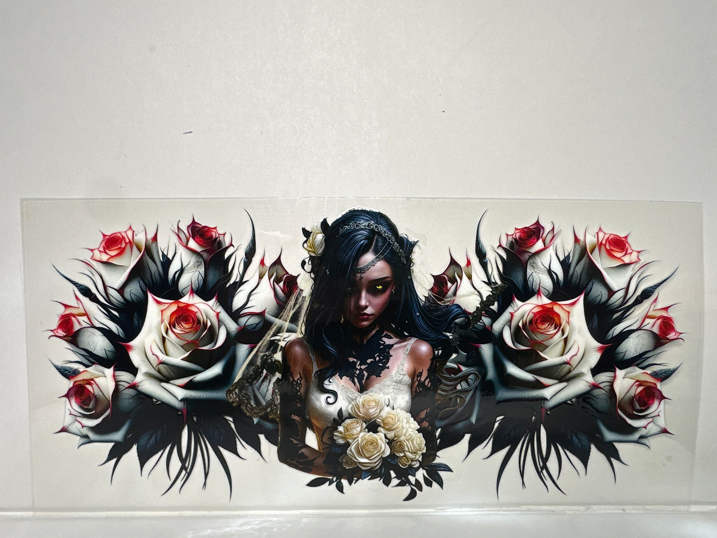 H1218 Girl black and red flowers