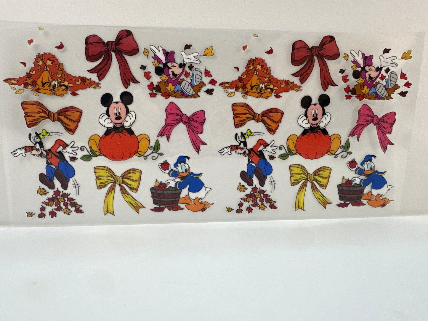 F992 Disney characters fall holiday