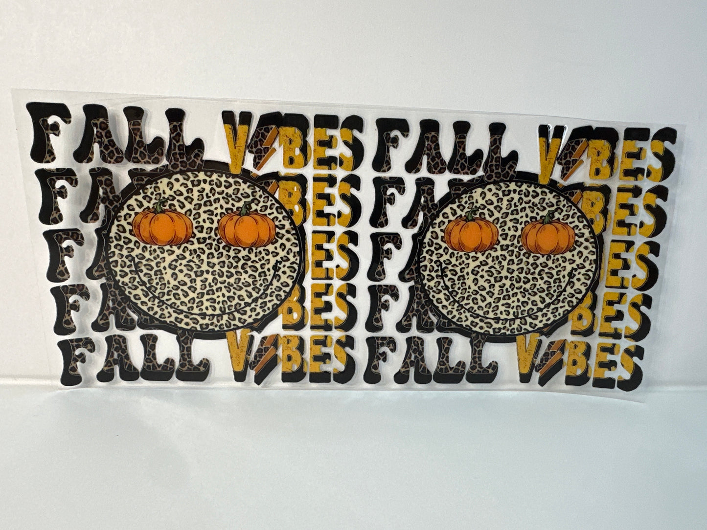 G118 fall vibes with smiley face and pumpkin