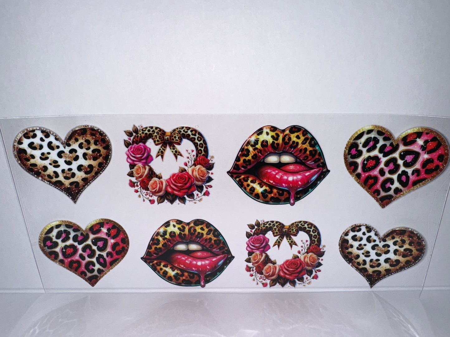 H1595 Animal Print Heart Lips