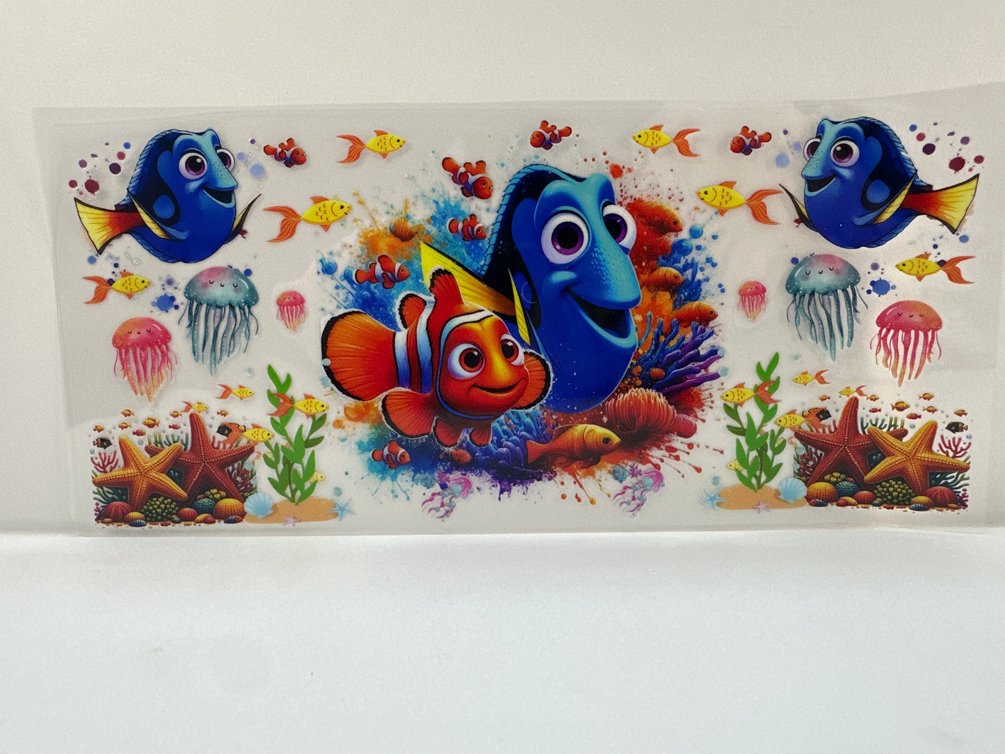 F979 Disney finding Nemo, Dory and Nemo