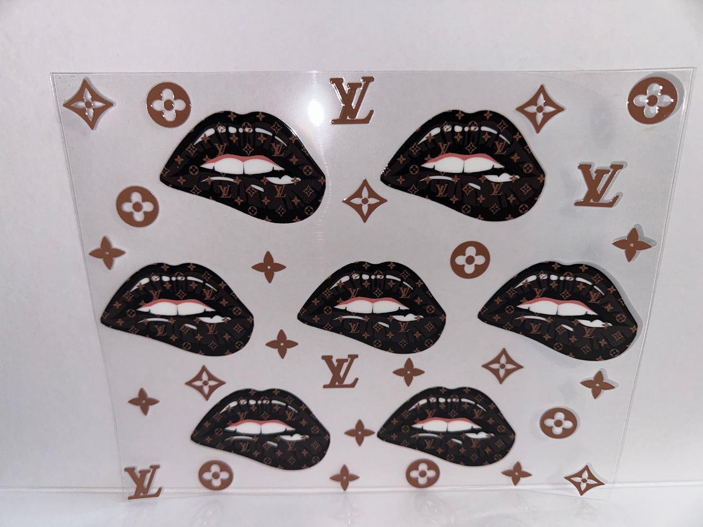 H2066 24oz LV Designer