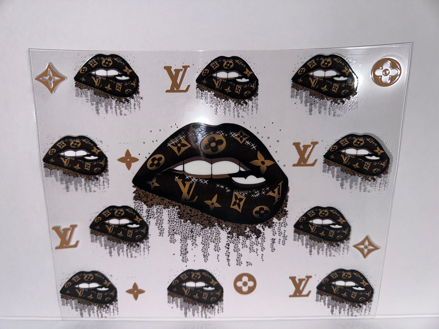 H2065 24oz LV Designer