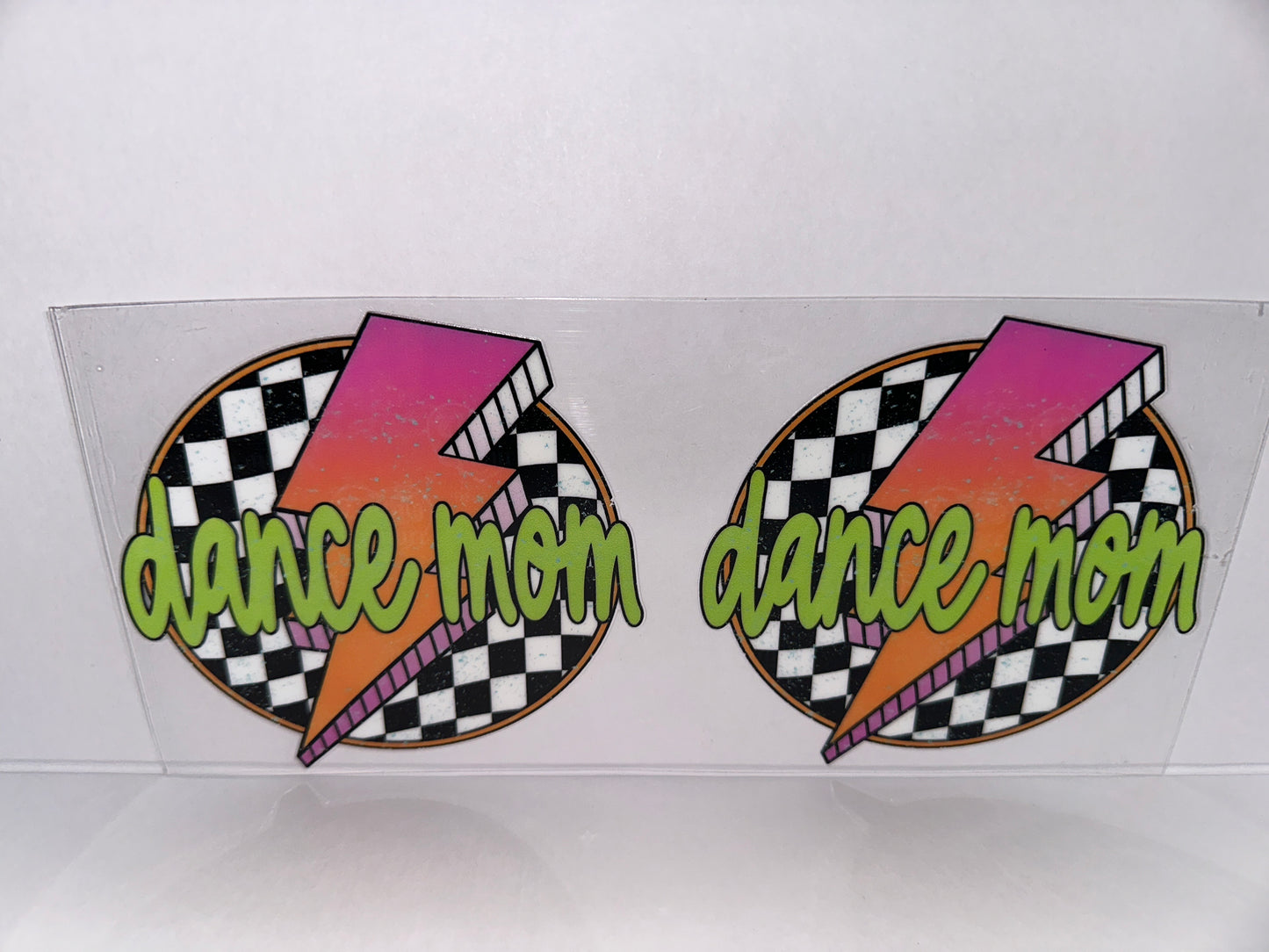 H1555 Dance mom