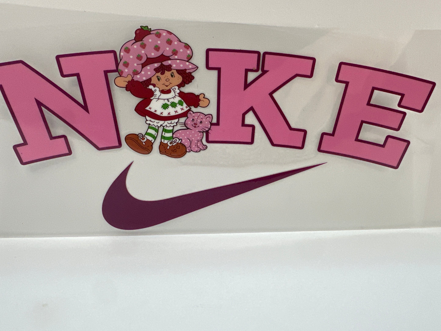 F919 strawberry shortcake, Nike designer inspired