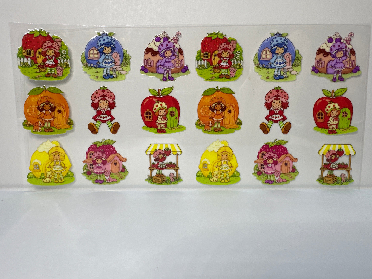 F 71 Strawberry shortcake and friends