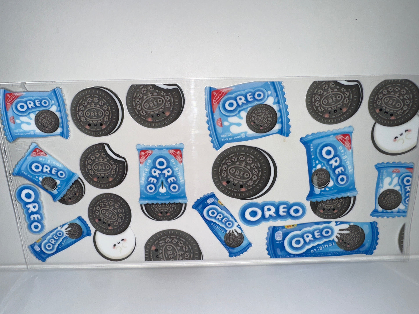 H223 Oreos snacks