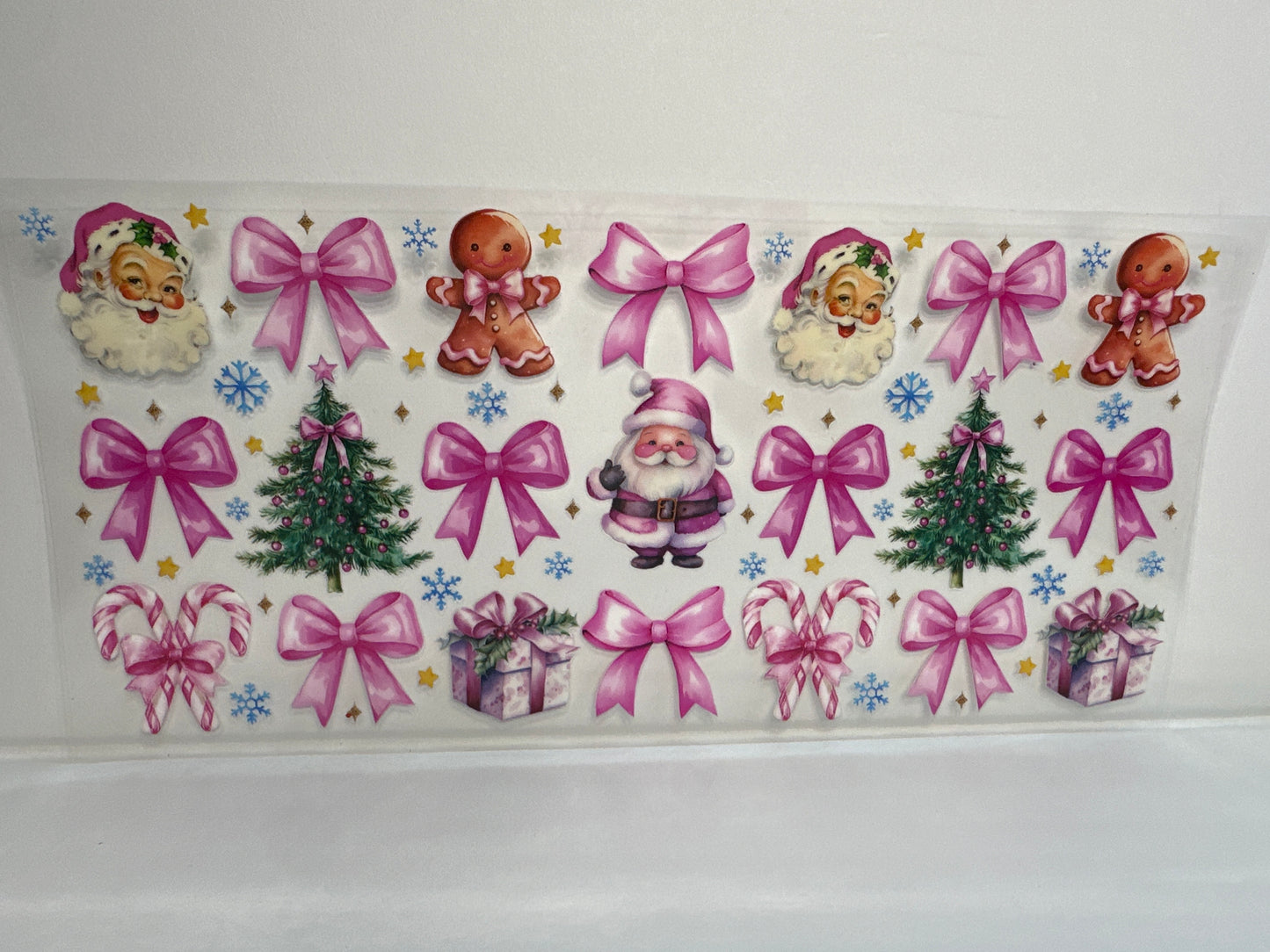 G243 pink Christmas theme