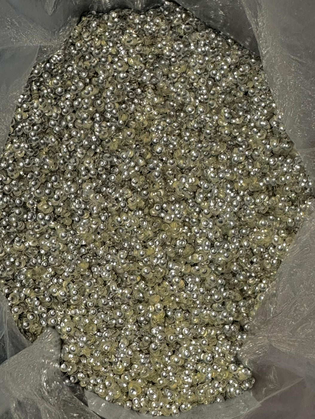 🌙 Moonlit Bubble Bear – Silver Bubble Glitter