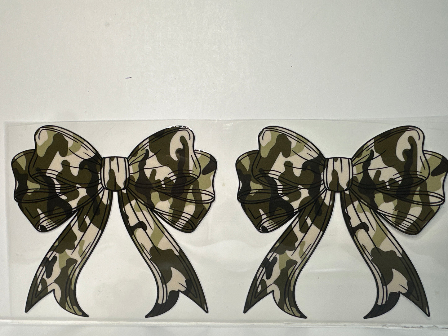 H1247 camouflage bow