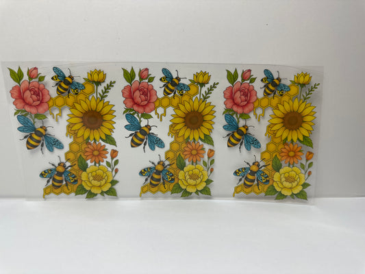 G387 bees with flowers and honeycomb