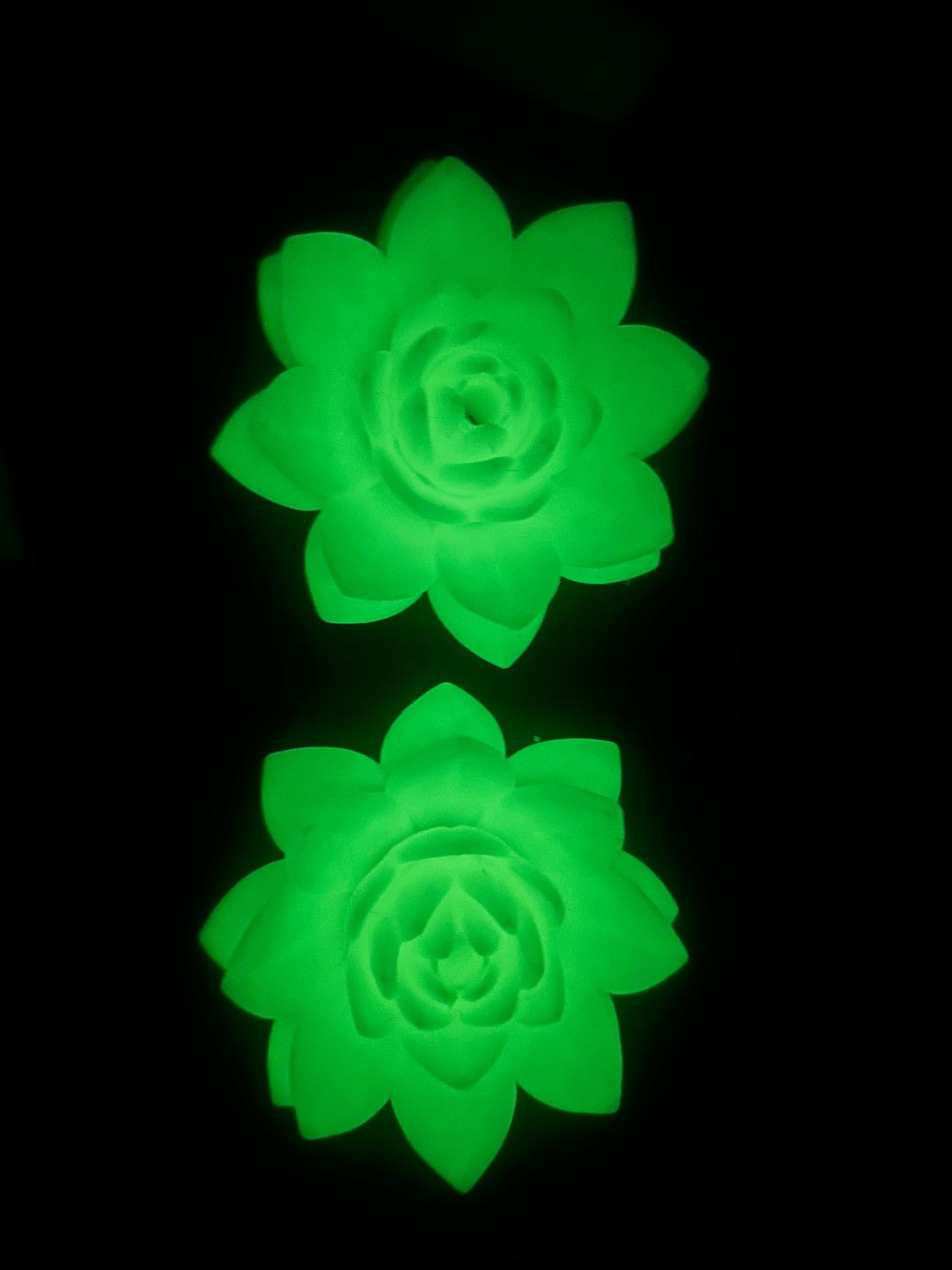 Glow in the Dark Lotus Flower Cup Topper – Blue or Green