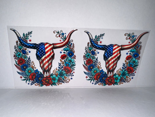 H2502 Bull with American flag and flowers