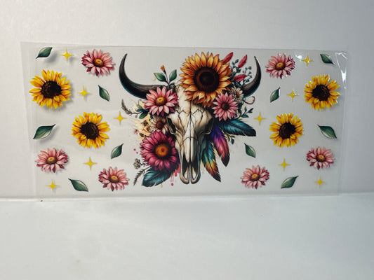 G32 Western Skull with flowers and feathers