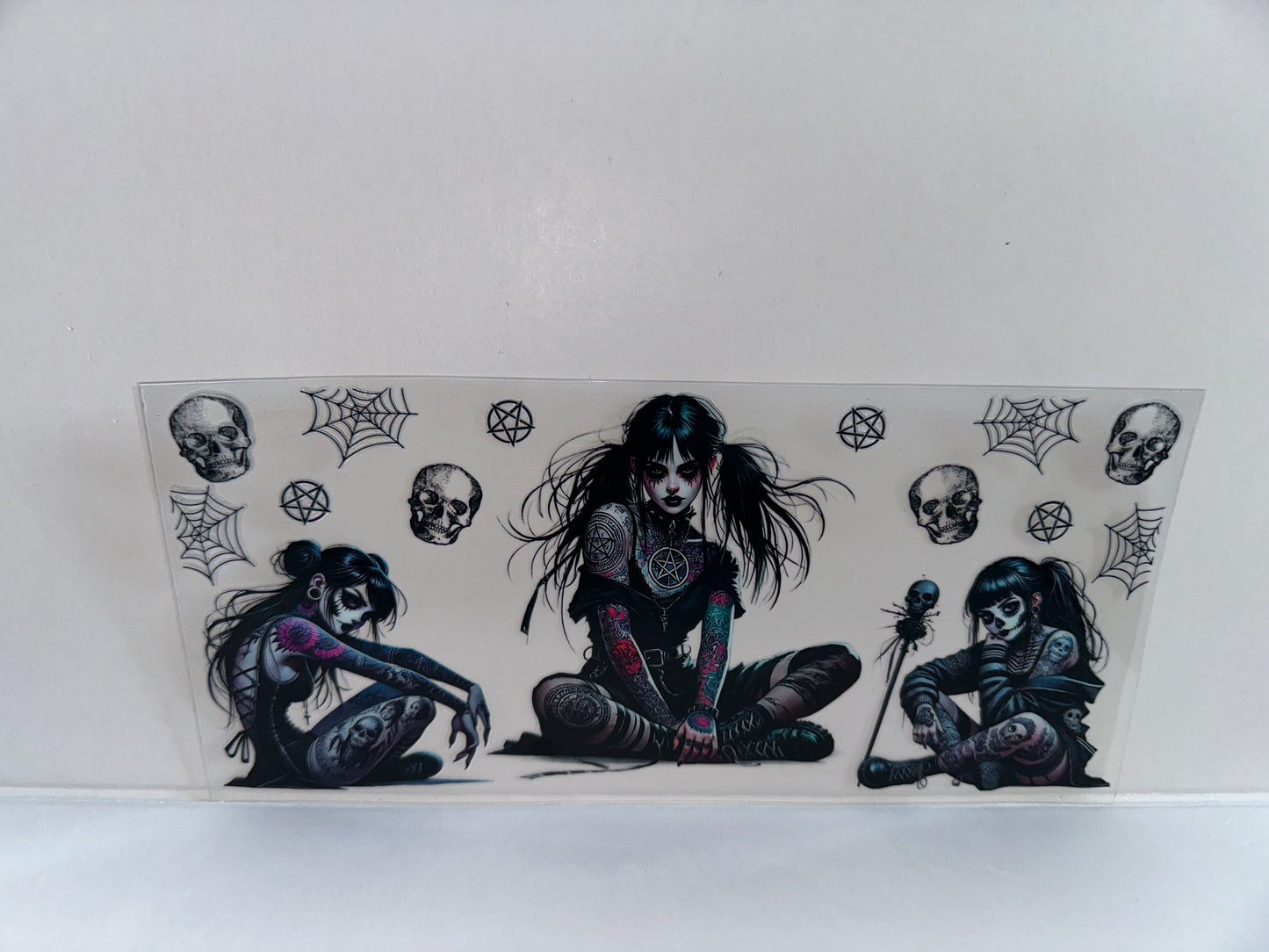 G1042 celestial witch with skulls