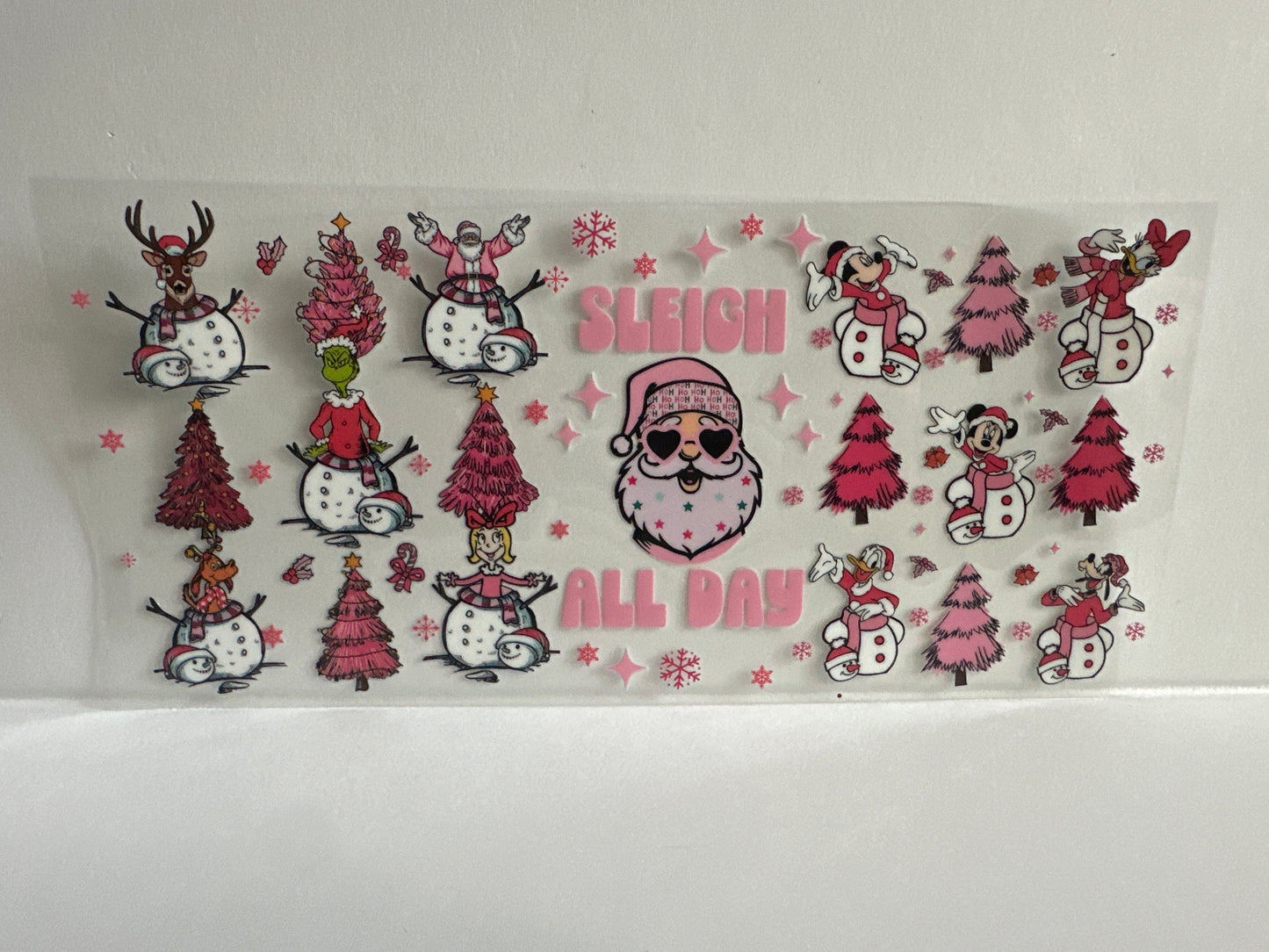 G924 Christmas sleigh all day Santa with the Grinch in Disney characters