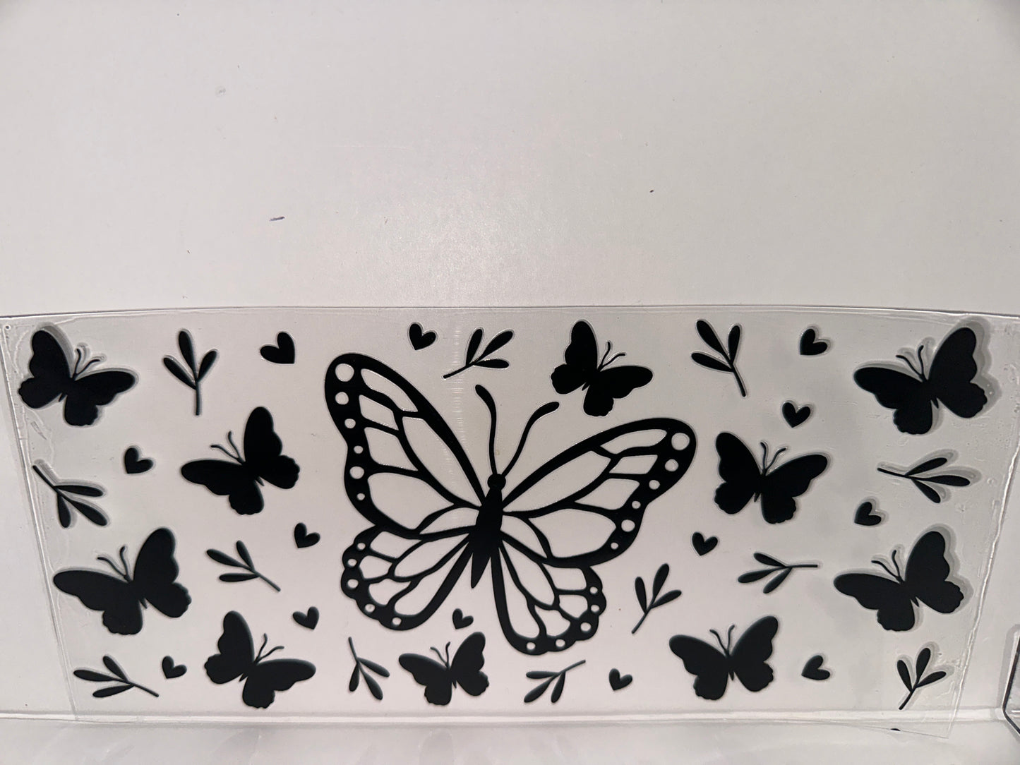 H891 Butterflies and flowers
