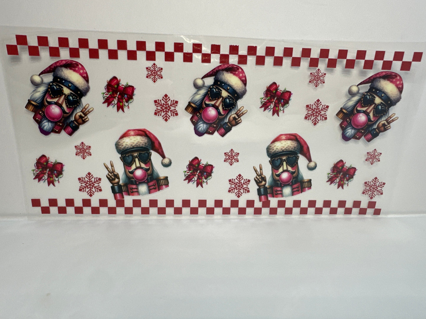 G227 Christmas Nutcracker with bubblegum