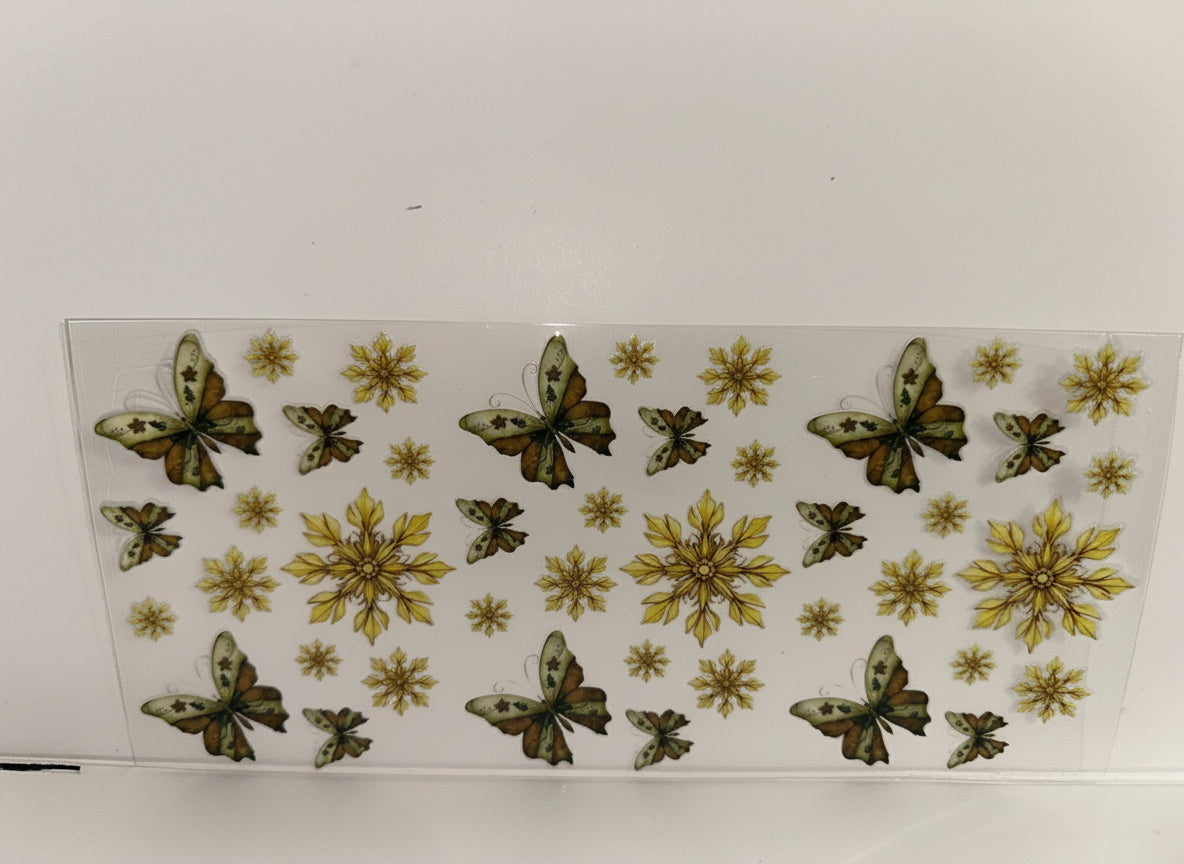 H877 butterflies with floral snowflakes