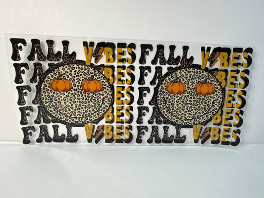 G118 fall vibes with smiley face and pumpkin