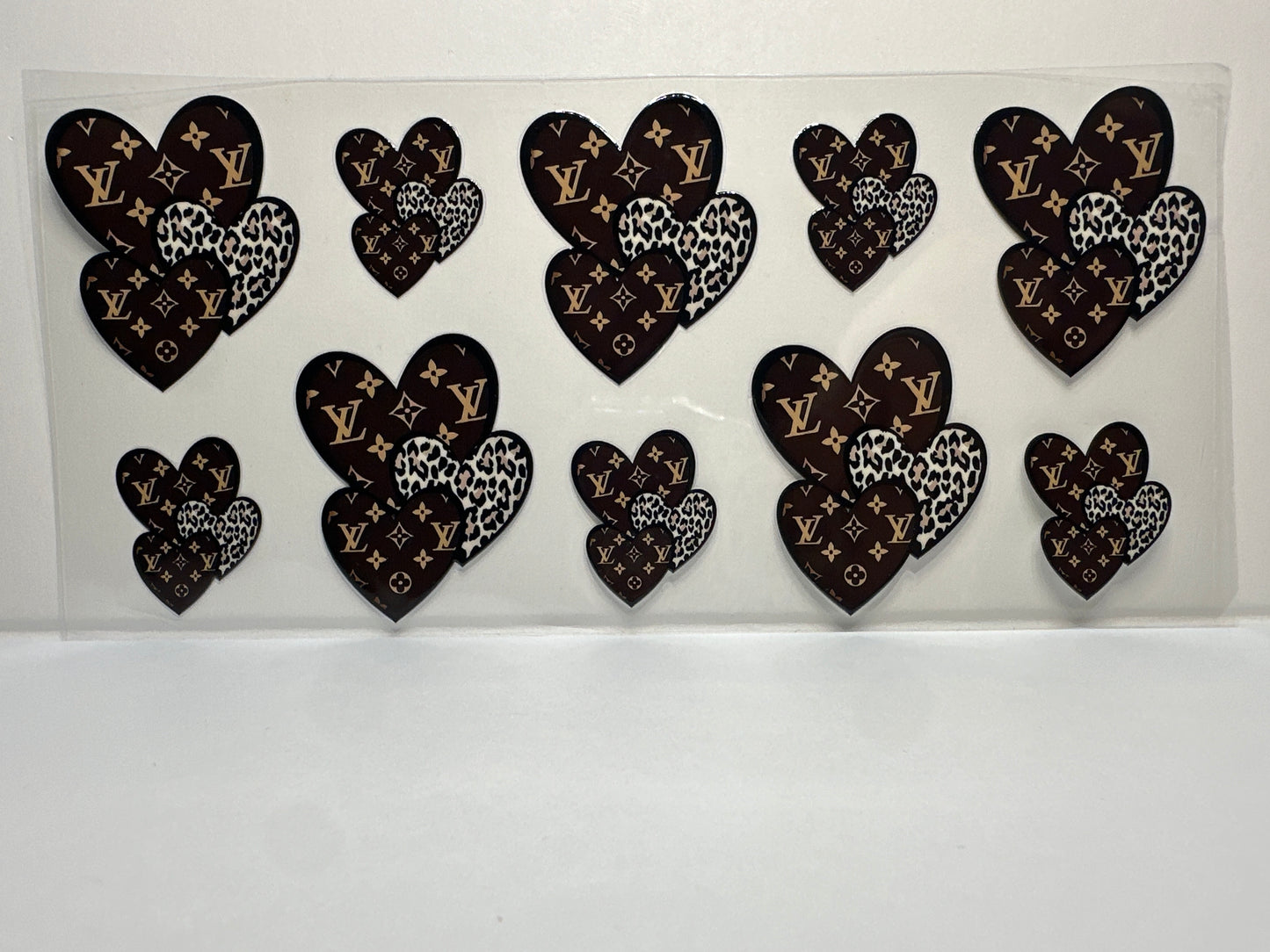 F199 LV Louie Hearts
