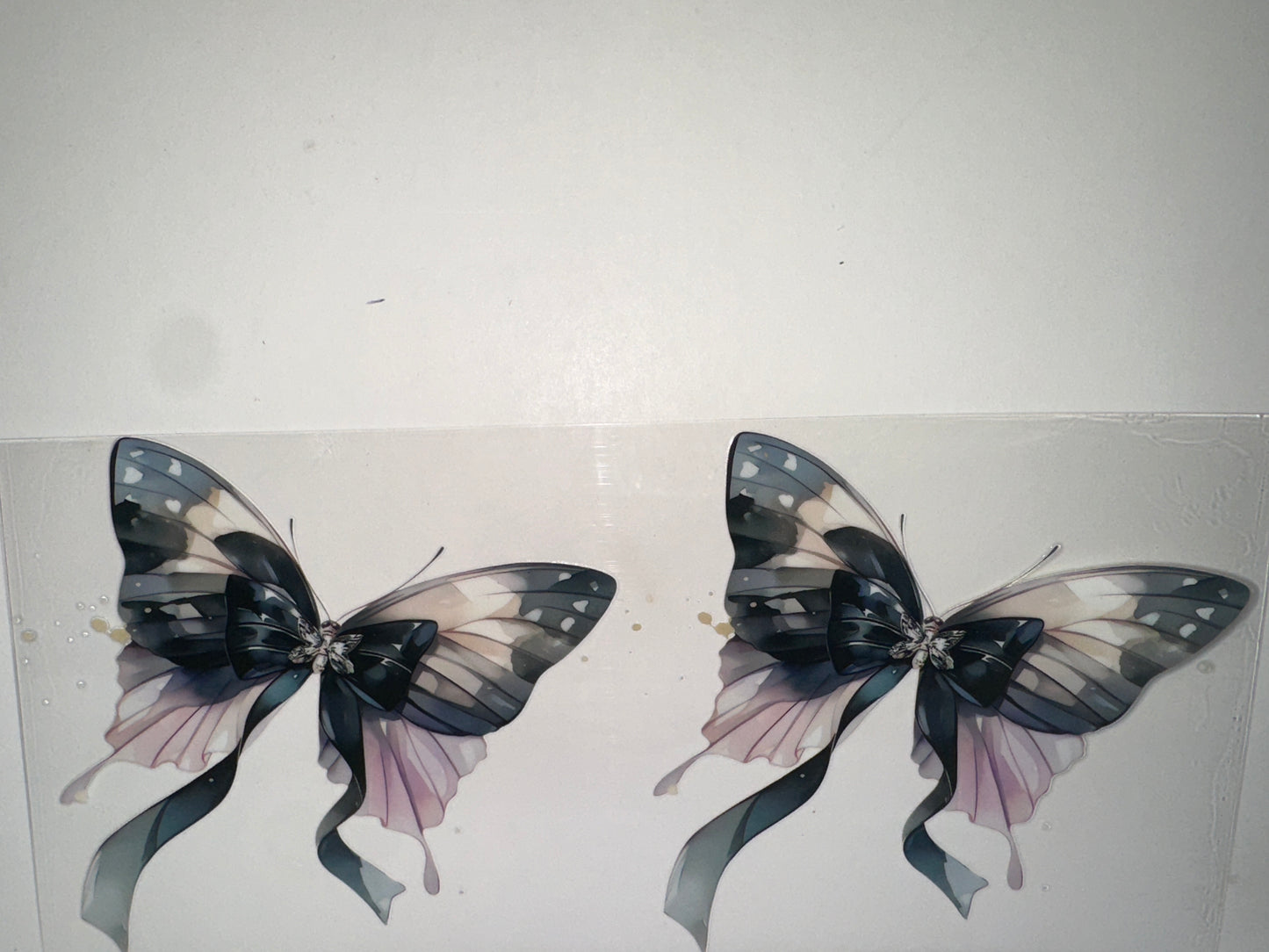 H1251 Butterfly bow