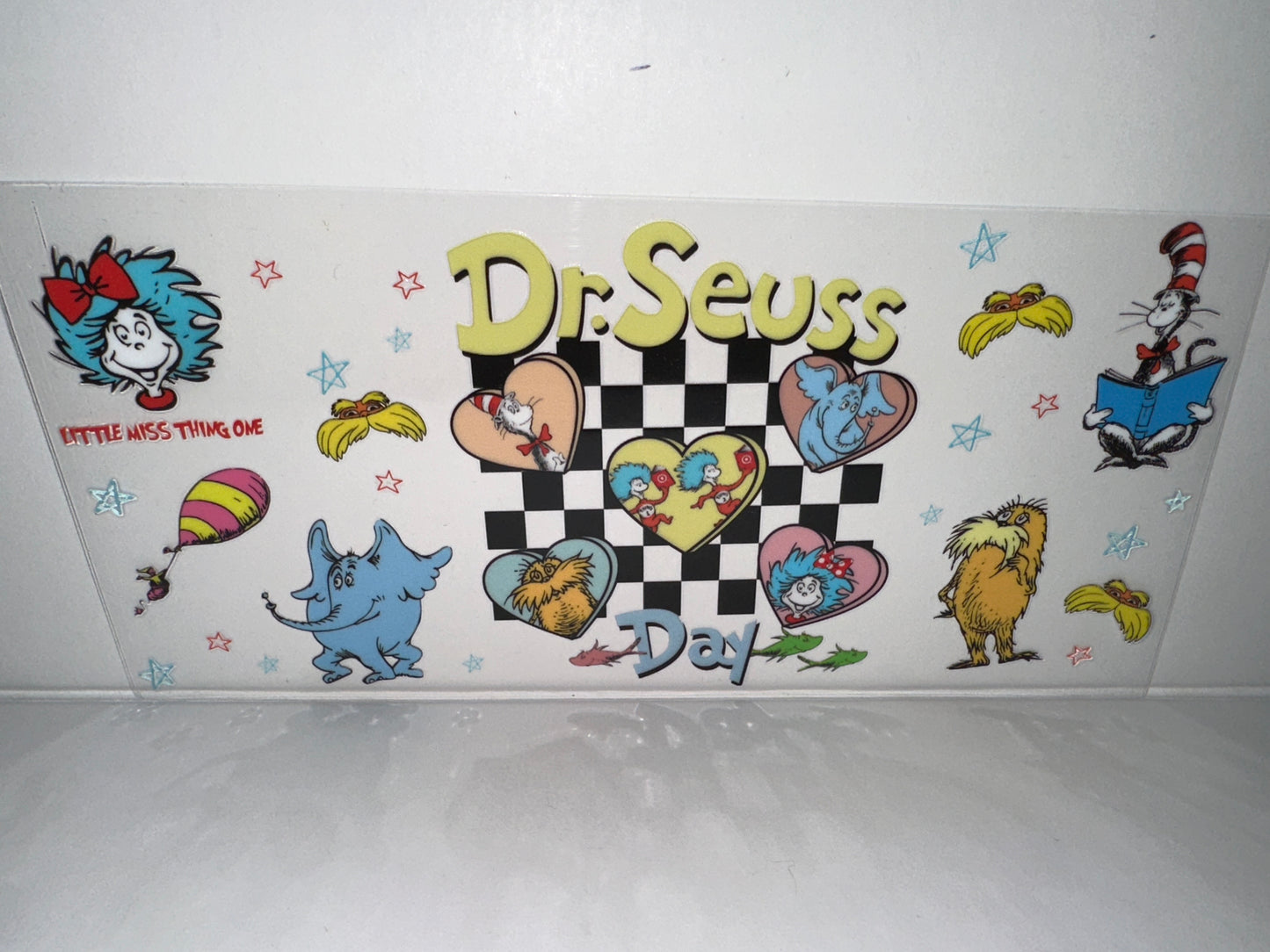 H368 Cat in the hat Dr. Seuss