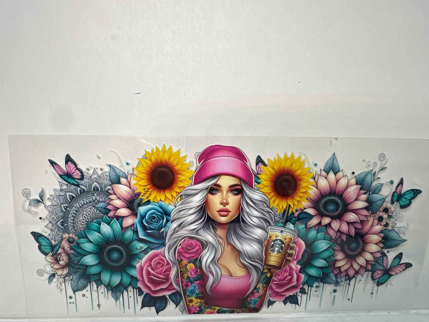 H1207 Girl with flowers and coffee