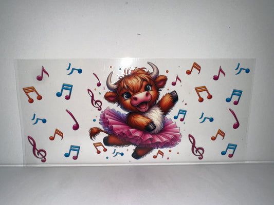 H447 Cow in tutu with music notes