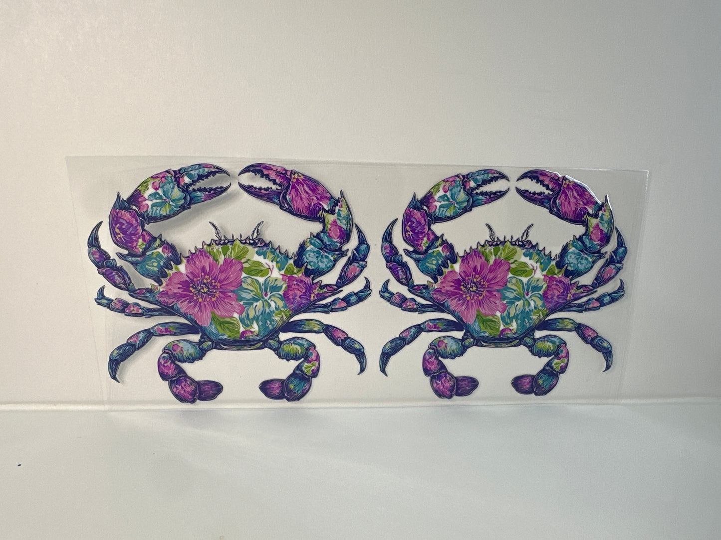G100 colorful, blue crab