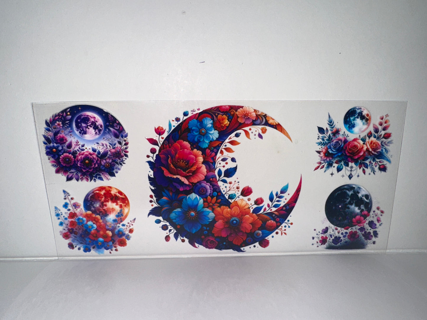 H768 planets with feathers and flowers