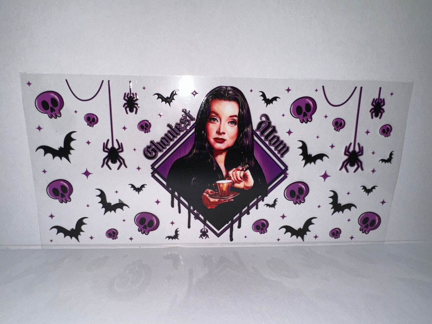 H2585 Ghoulest mom