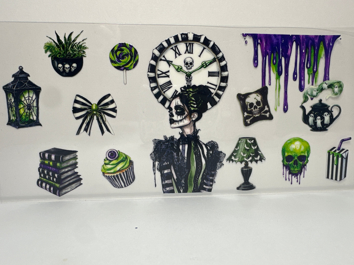 F130 green and purple Halloween skulls with ghost