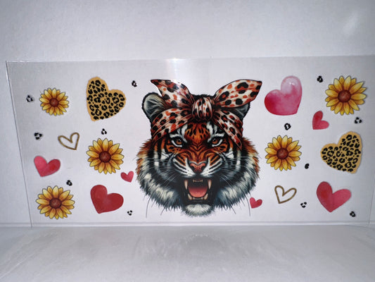 H1525 tiger animals
