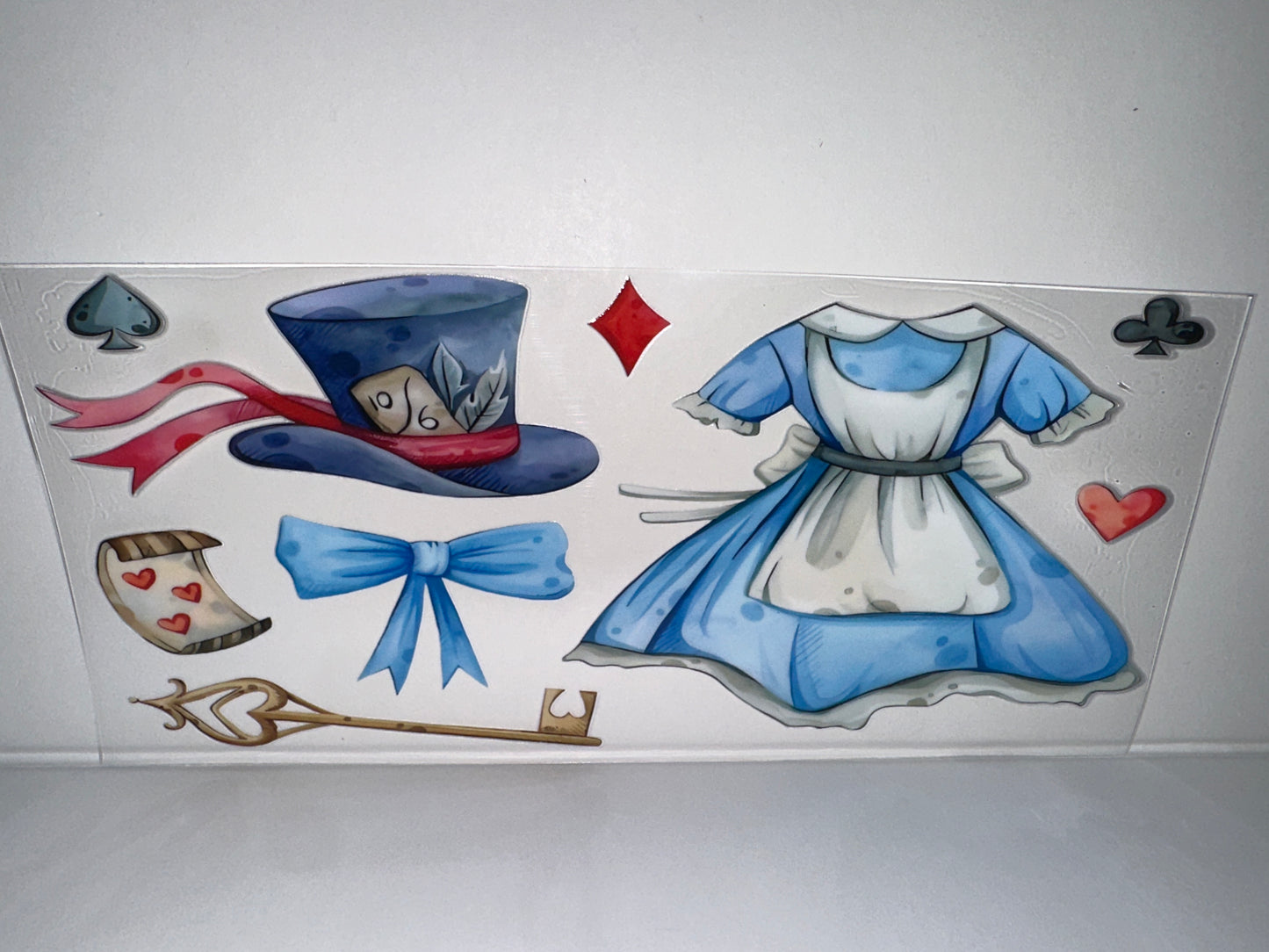 G1187 Disney Alice in Wonderland