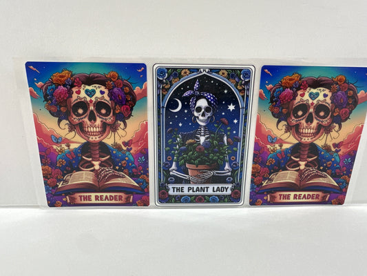 G527 the reader, the plant lady tarot card