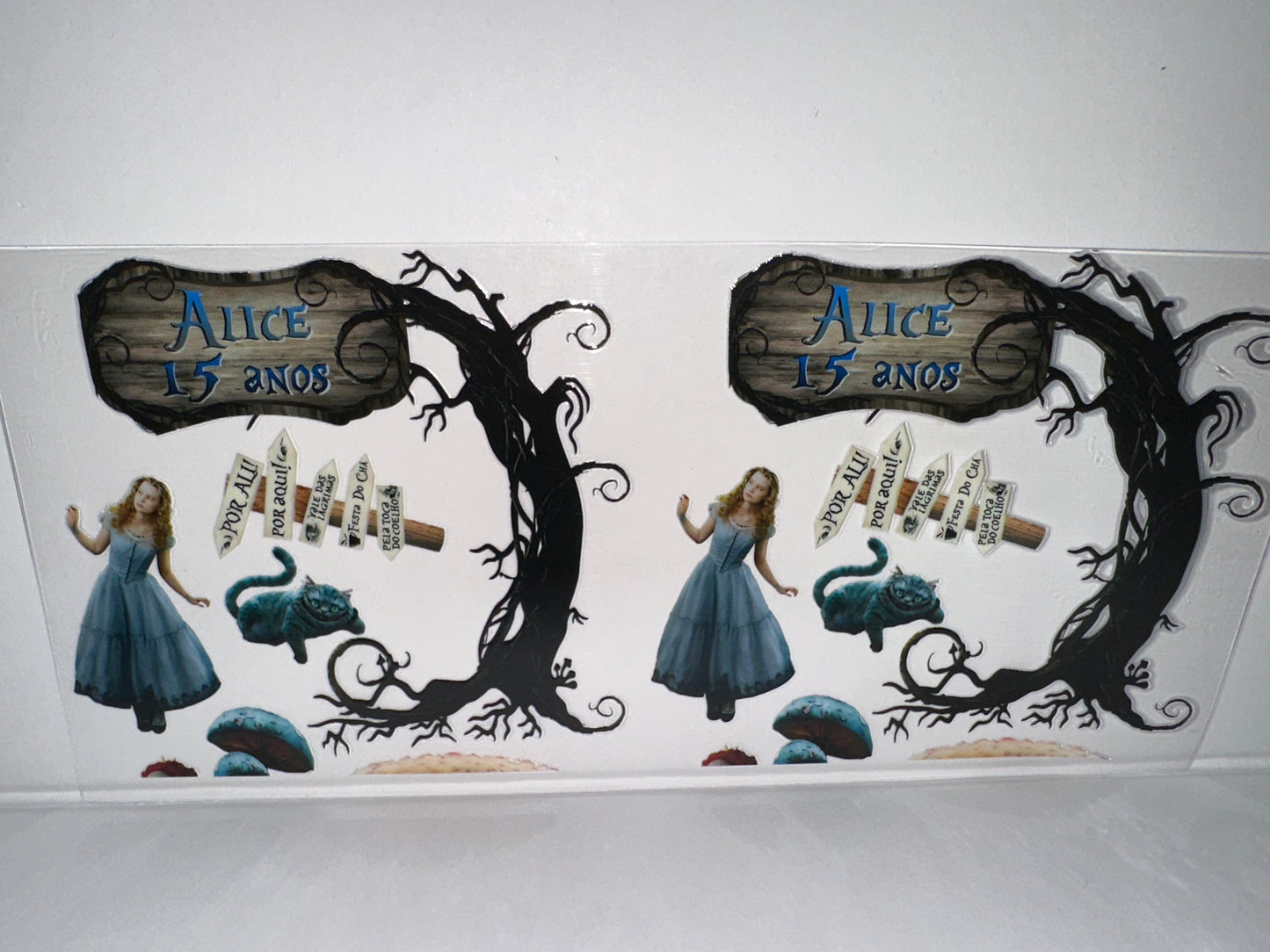 G1188 Disney Alice in Wonderland