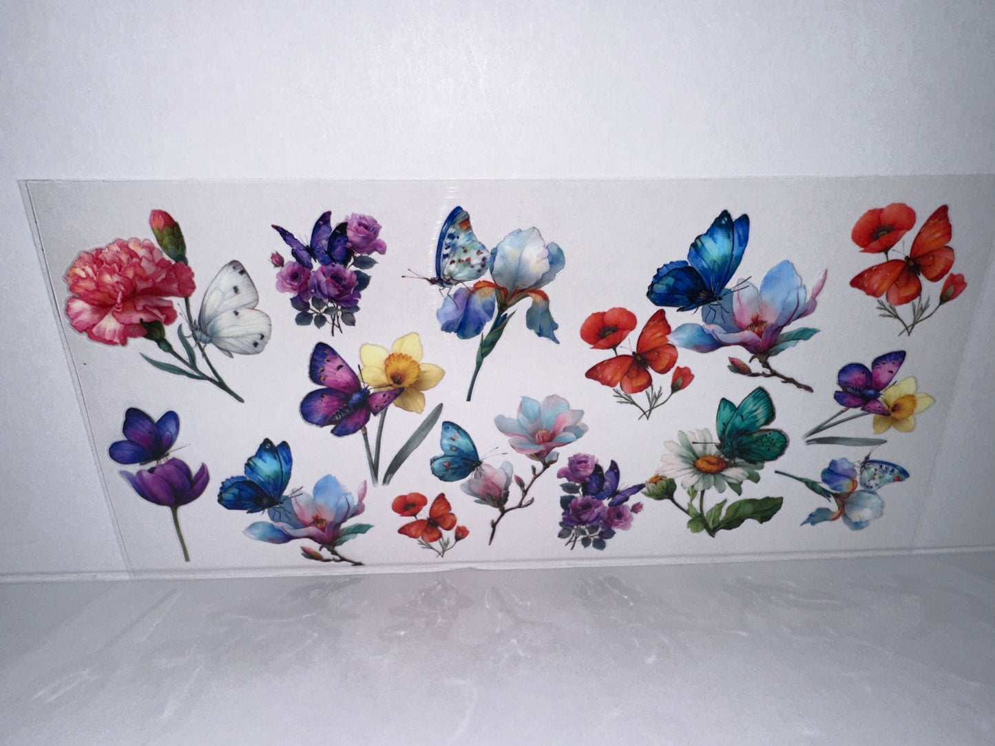 H2295 Butterflies and flowers