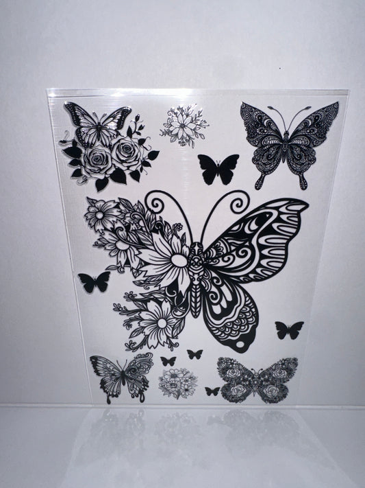 H2034 20/24oz Black Butterflies
