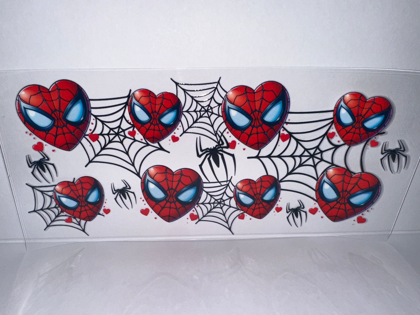 H1561 Spider-Man hearts red
