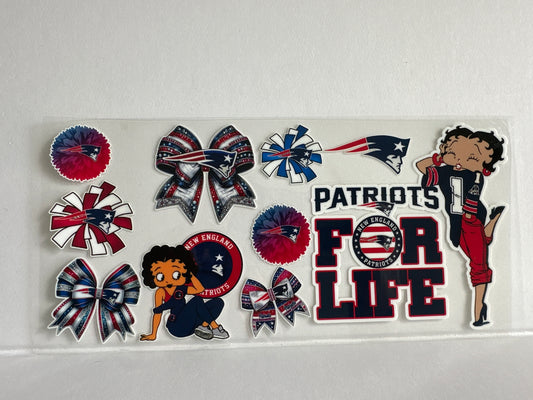 G1281 NFL football patriots Betty Boop