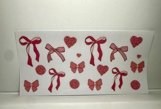 B43 Bows and Hearts