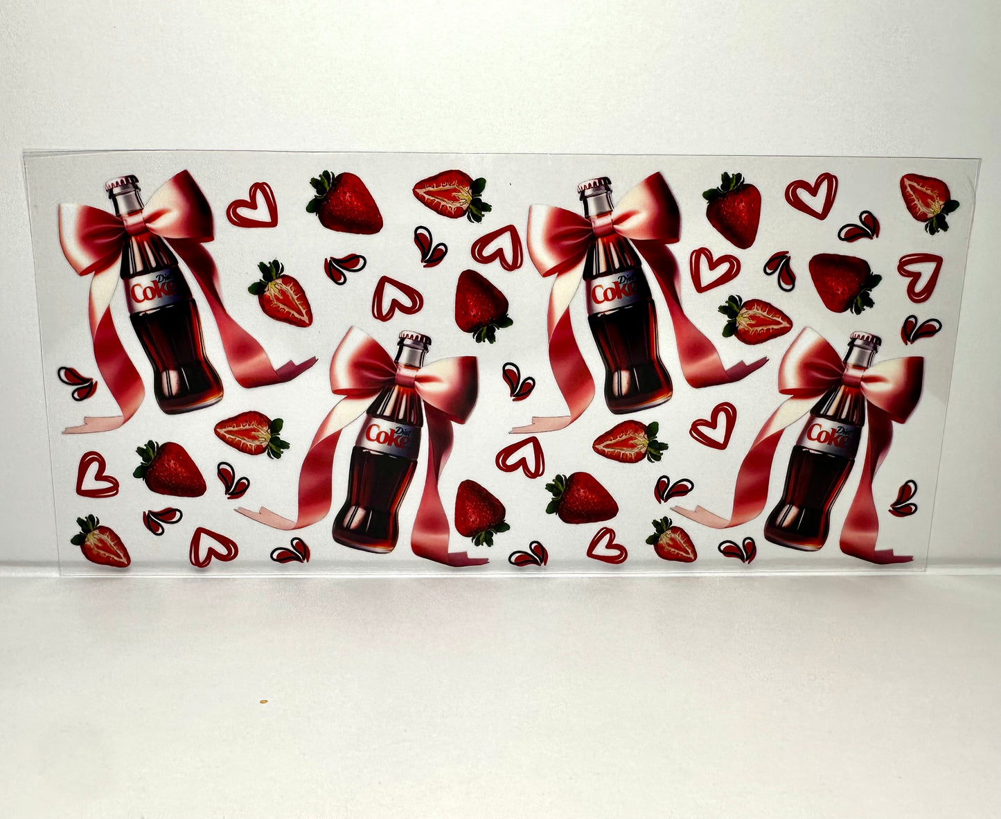 6B-260 Diet Coke with strawberries and hearts