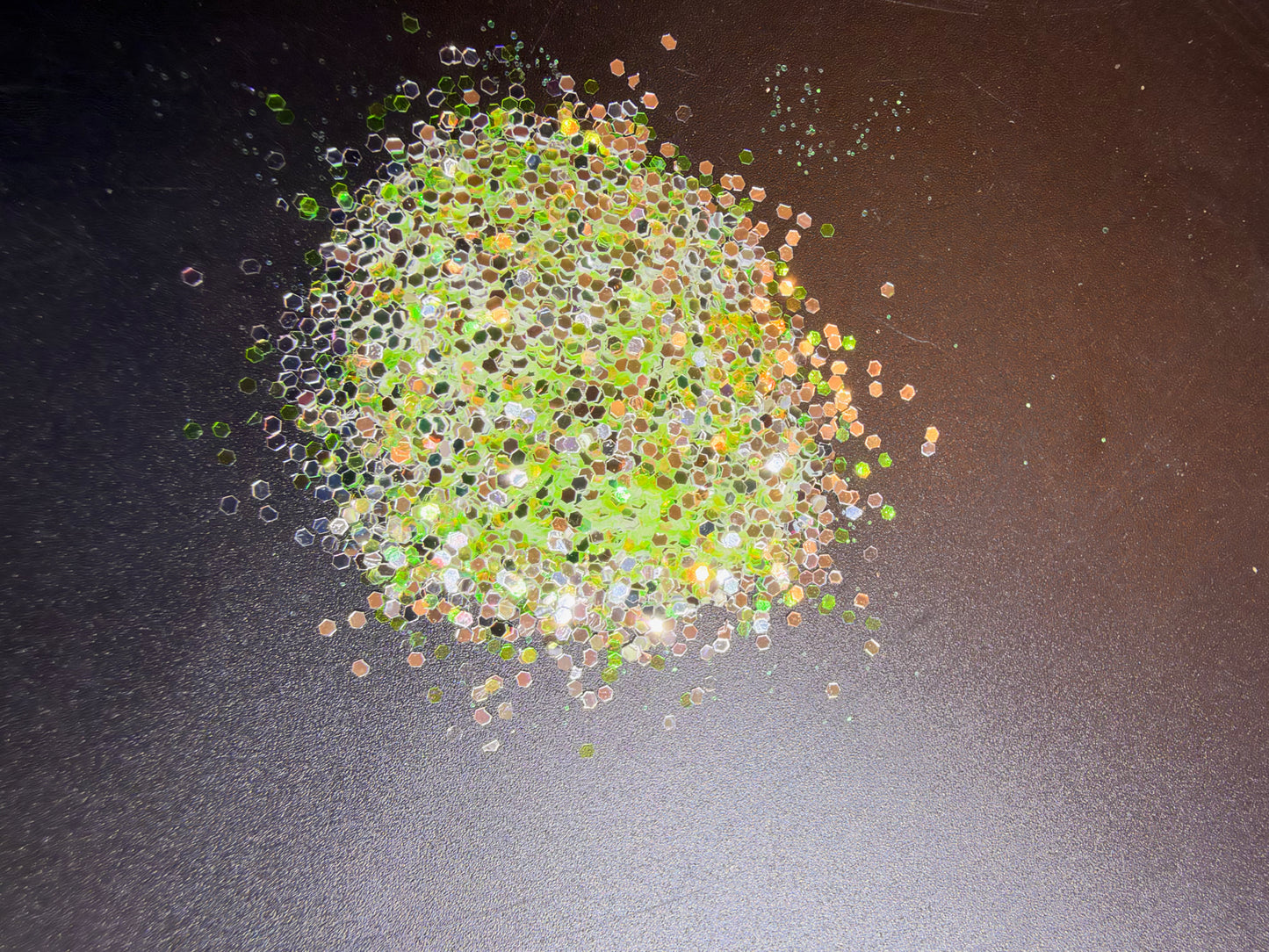 Frog's Kiss – Medium Fine Glitter 2 oz