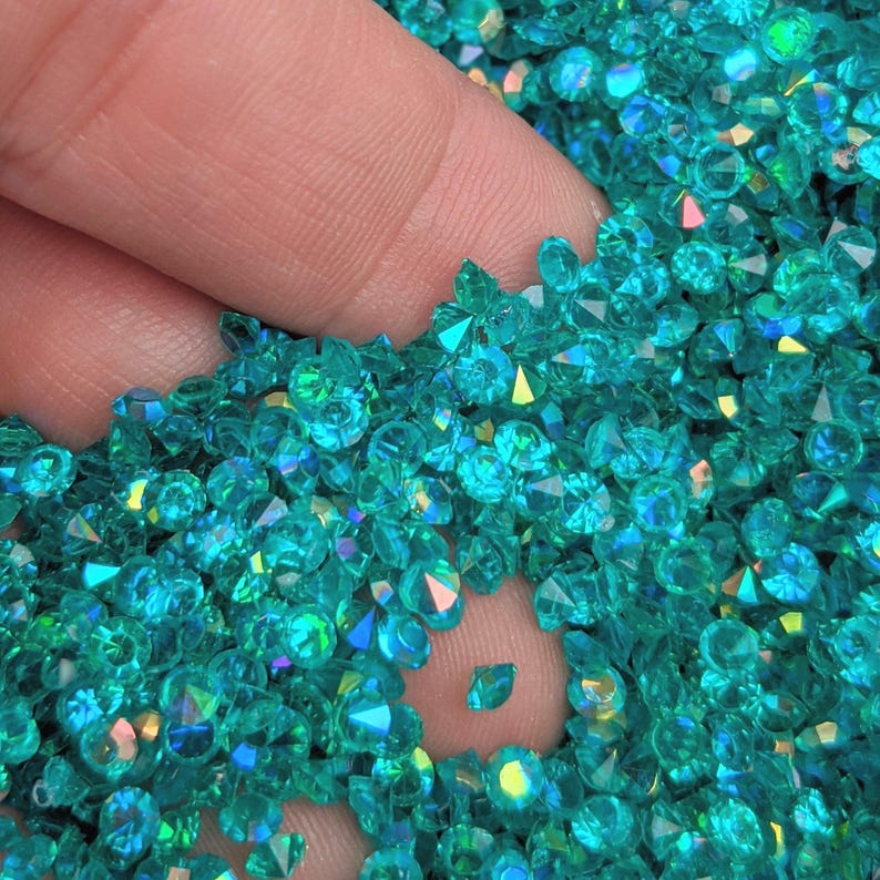 3mm Pointed Back AB Crystals – 100g Bag for Tumblers & Resin