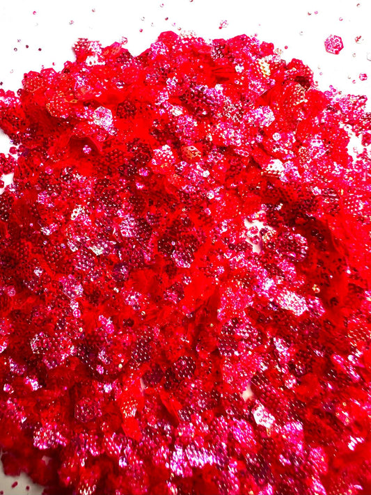 Crimson Kodiak Cub Chunky Glitter – Chunky Glitter 2 oz | Luxy Customs